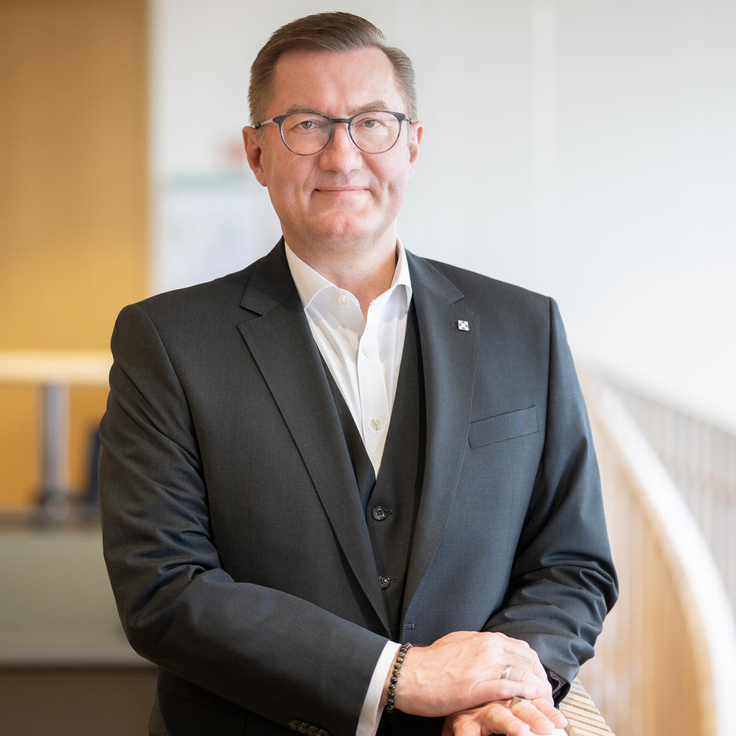 Portraitbild von Thomas Katzenmayer